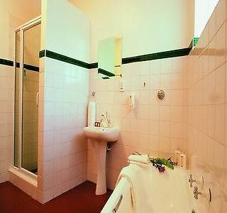 Sentinel Executive Apartment Hotel Pretoria-Noord Exteriör bild